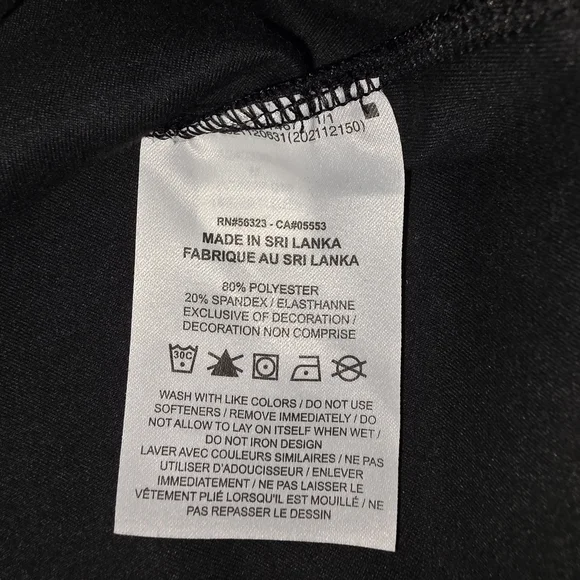 Nike Black Long Sleeve Crewneck Top - NWT (LS26) - Picture 11 of 13